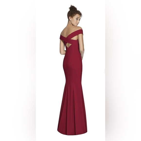 DESSY COLLECTION OFF THE SHOULDER CRISS CROSS BACK TRUMPET GOWN 3012 BURGUNDY - Picture 1 of 5